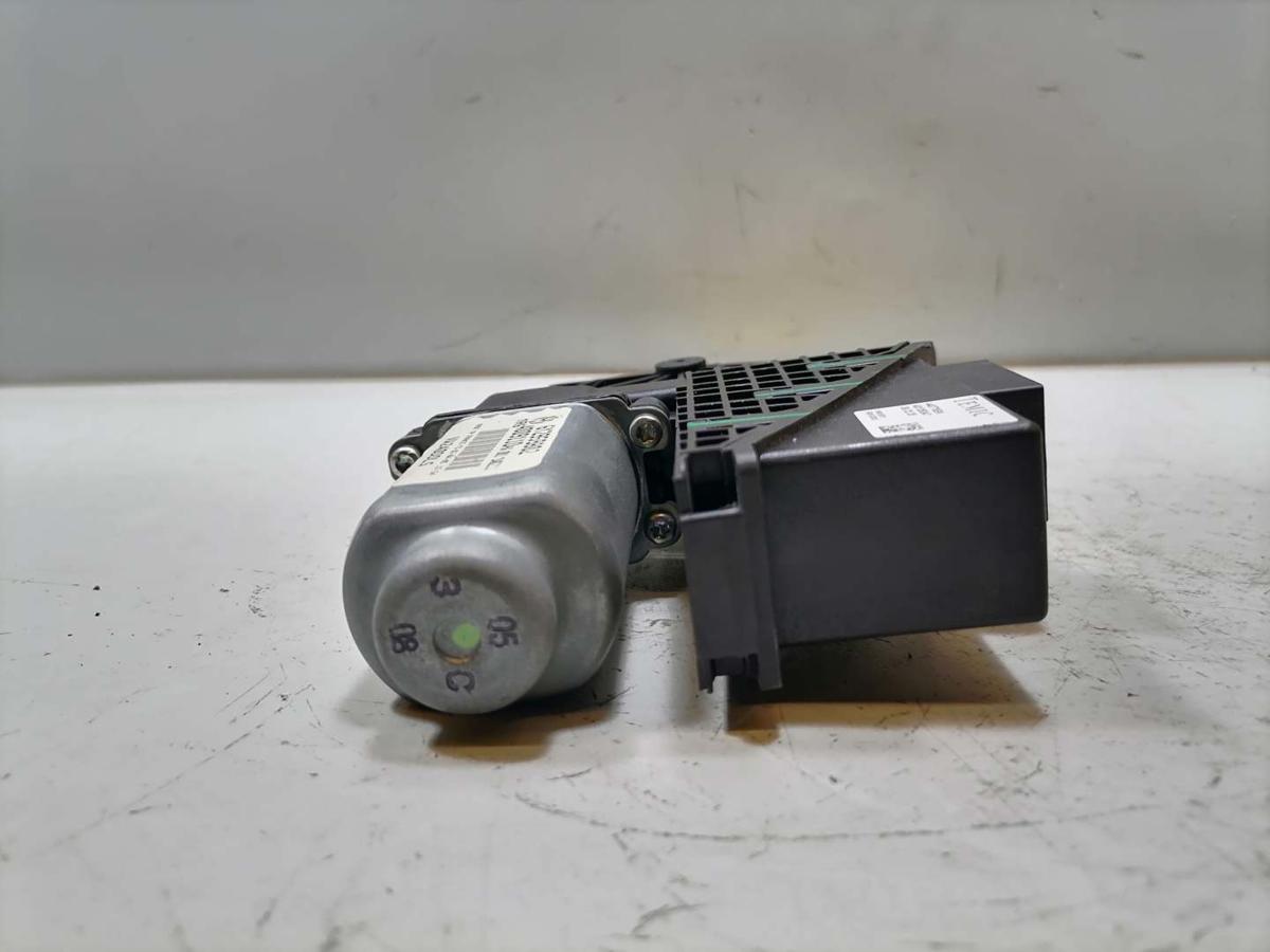 VW Polo 9N3 original Fensterhebermotor vorn links Bj.2005